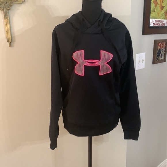 Under Armour Cold  gear hoodie size M black/pink like new - Picture 6 of 9
